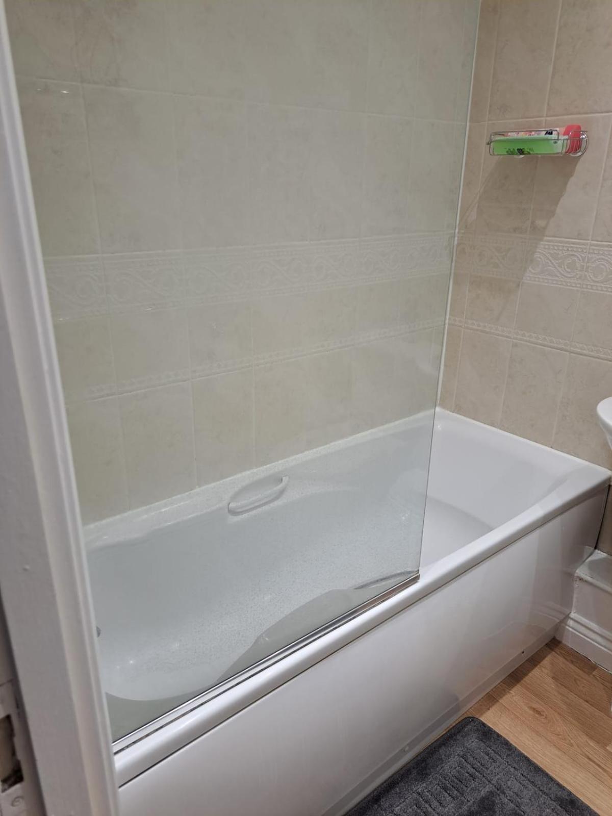 Luxury Rooms And An En-Suite Room With Free Wi-Fi Clarendon Way 콜체스터 외부 사진