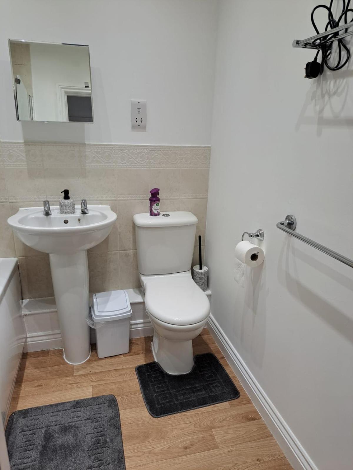 Luxury Rooms And An En-Suite Room With Free Wi-Fi Clarendon Way 콜체스터 외부 사진