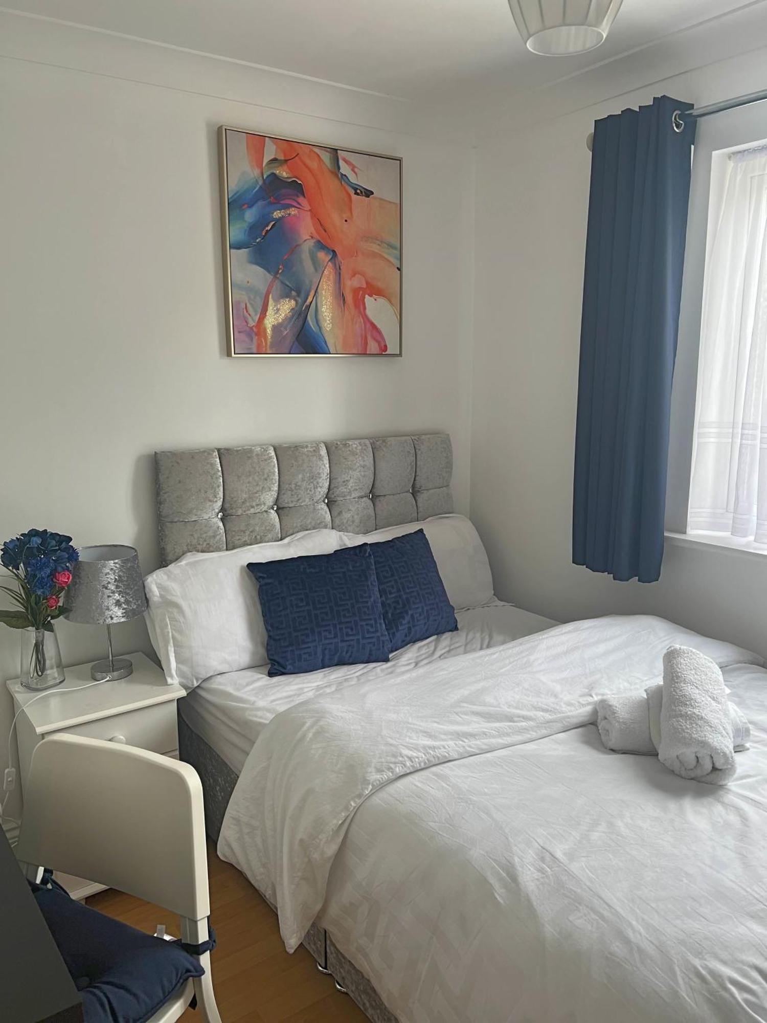 Luxury Rooms And An En-Suite Room With Free Wi-Fi Clarendon Way 콜체스터 외부 사진