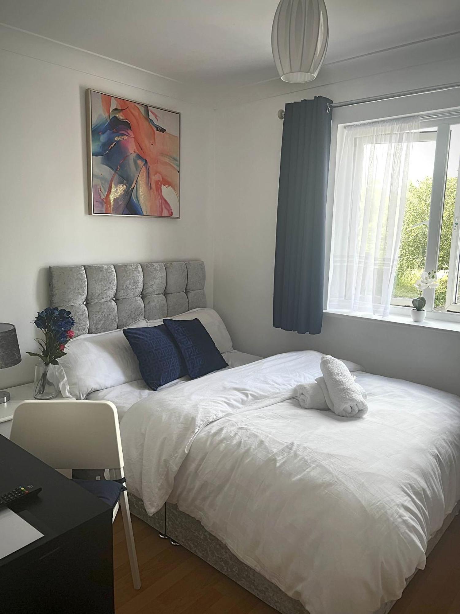 Luxury Rooms And An En-Suite Room With Free Wi-Fi Clarendon Way 콜체스터 외부 사진