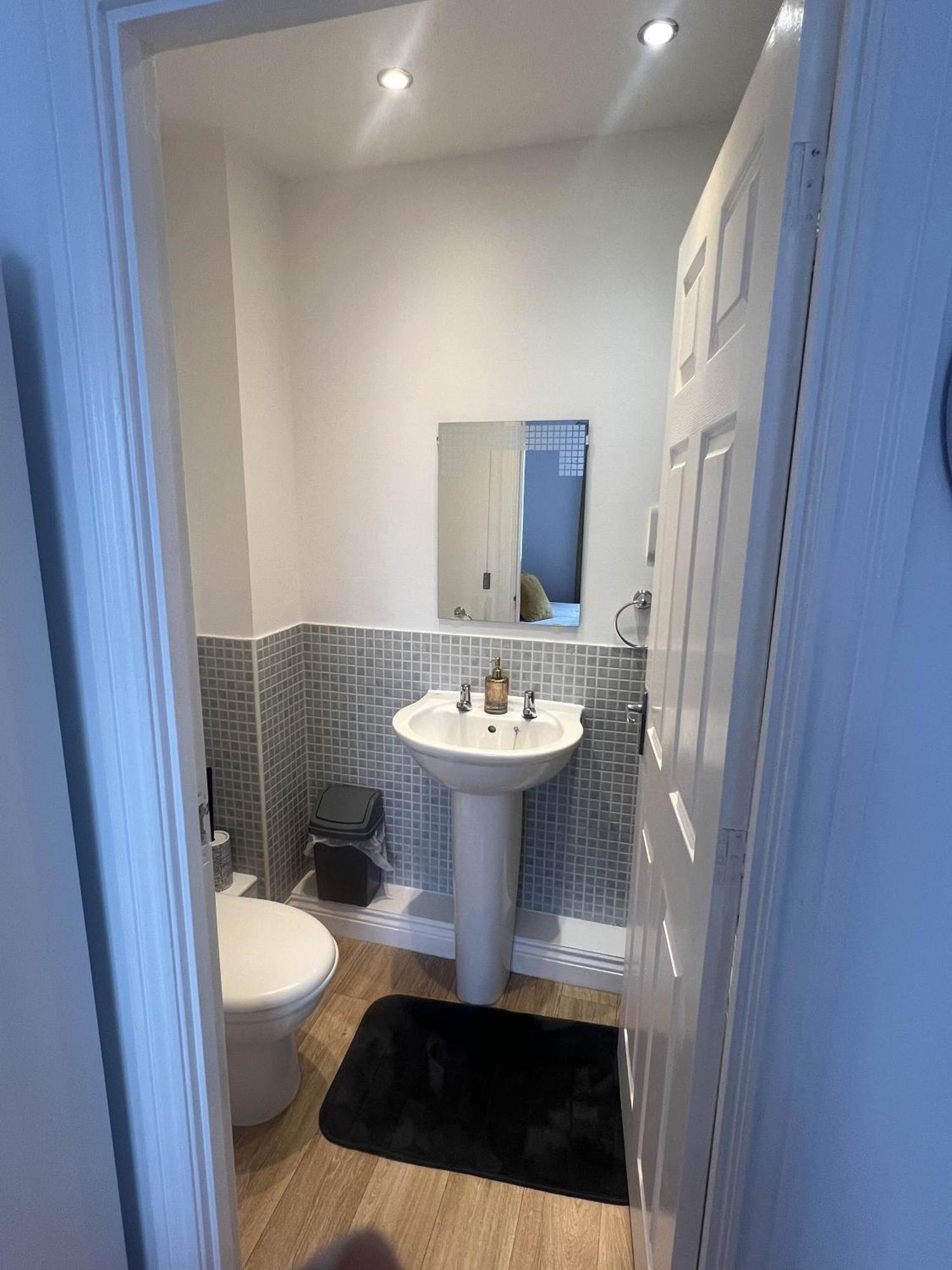 Luxury Rooms And An En-Suite Room With Free Wi-Fi Clarendon Way 콜체스터 외부 사진