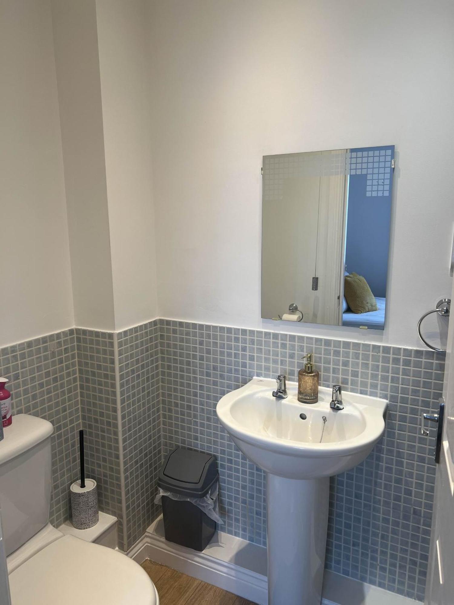 Luxury Rooms And An En-Suite Room With Free Wi-Fi Clarendon Way 콜체스터 외부 사진